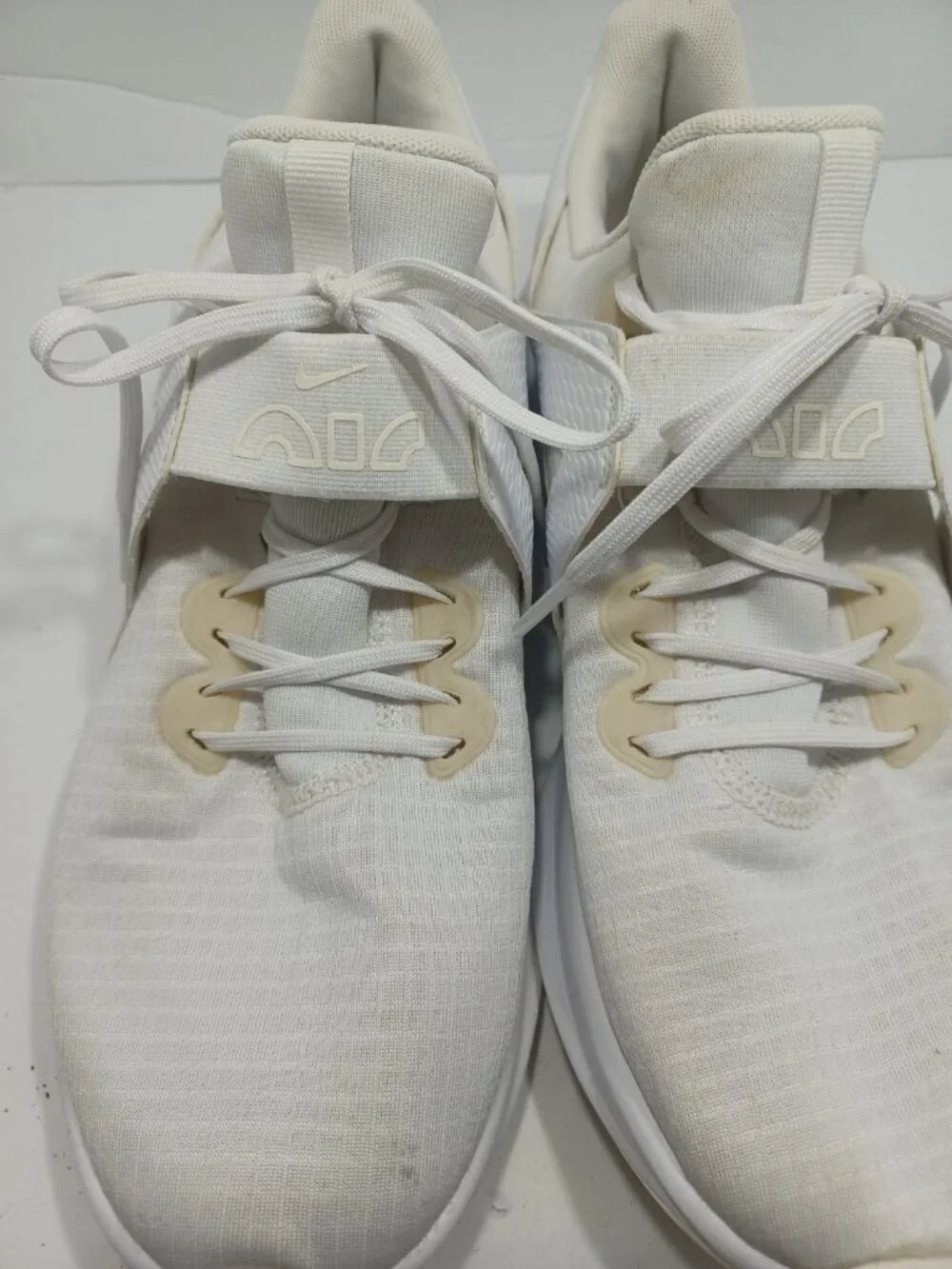 Nike Womens Air Max Bella TR 5 DD9285-100 White Casual Shoes Sneakers Size 11 %